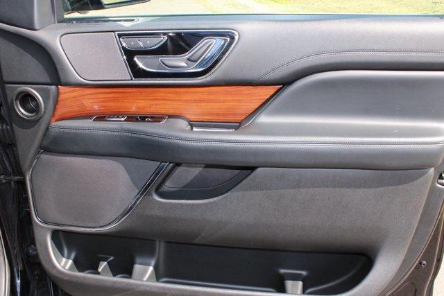 used 2019 Lincoln Navigator car, priced at $29,295