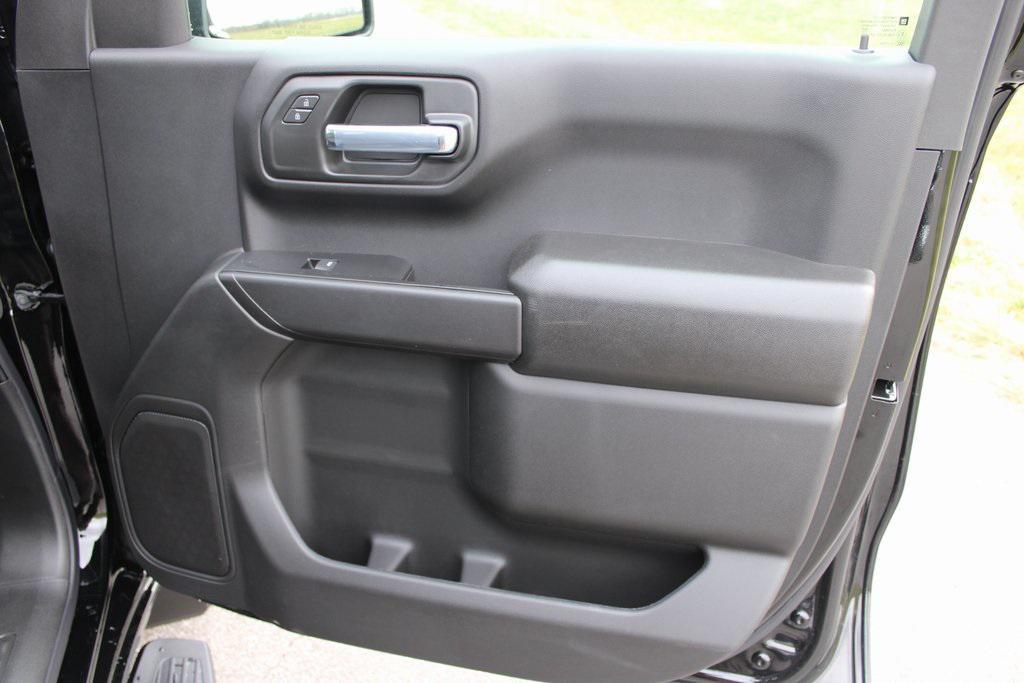 new 2026 GMC Sierra 1500 car, priced at $49,752