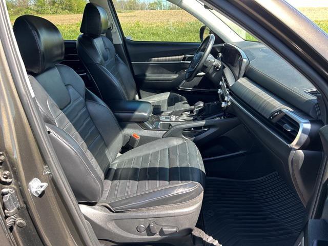 used 2024 Kia Telluride car, priced at $37,000