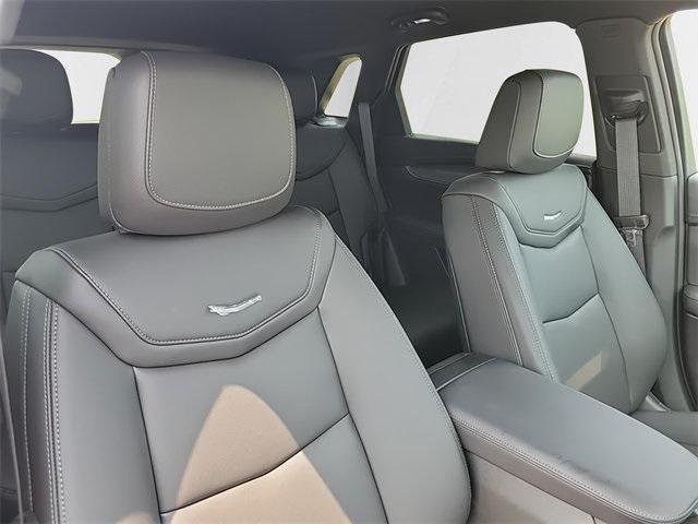 new 2024 Cadillac XT5 car, priced at $43,000