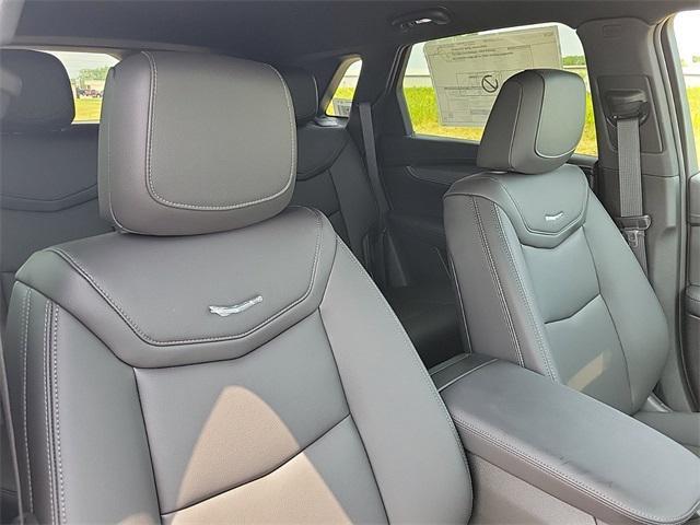 new 2024 Cadillac XT5 car, priced at $40,840