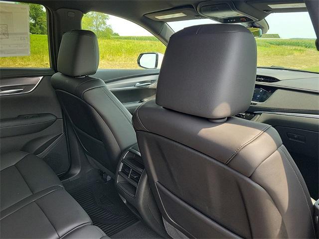 new 2024 Cadillac XT5 car, priced at $40,840
