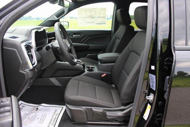 new 2025 GMC Canyon car, priced at $45,365