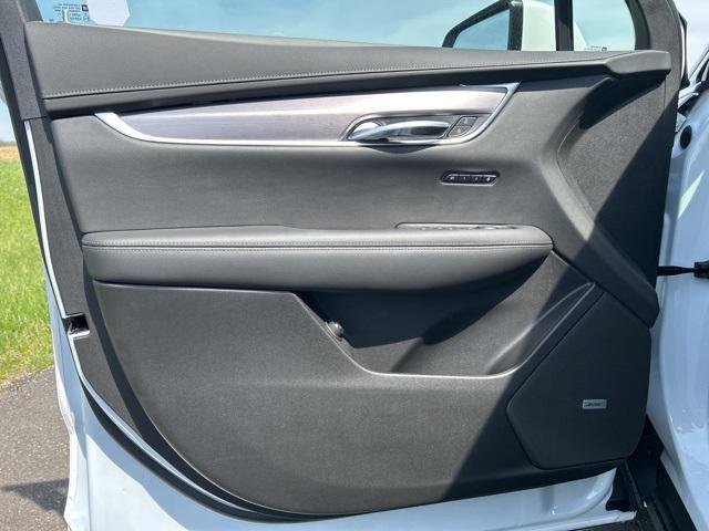 new 2025 Cadillac XT6 car, priced at $51,110