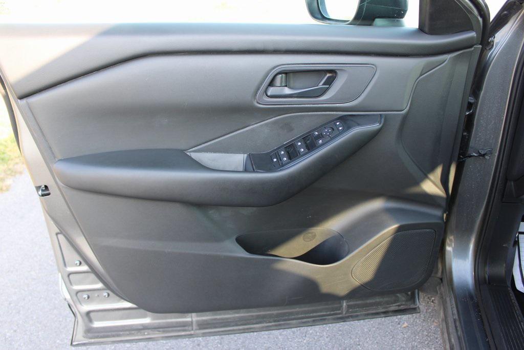 used 2024 Nissan Rogue car, priced at $19,896