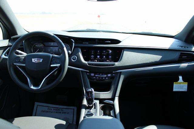 new 2025 Cadillac XT6 car, priced at $51,910