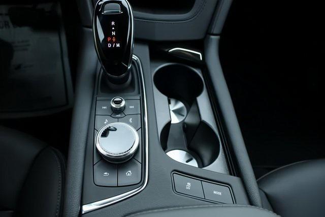 new 2025 Cadillac XT5 car, priced at $45,188