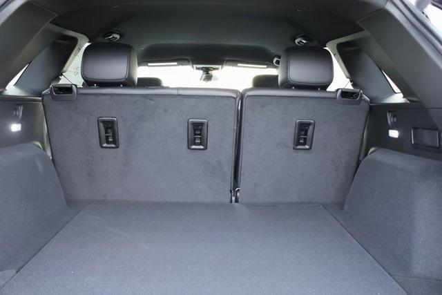 new 2025 Cadillac XT5 car, priced at $45,188