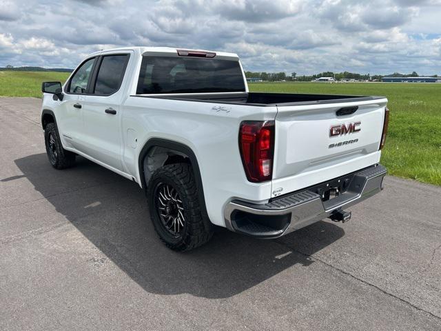 new 2024 GMC Sierra 1500 car, priced at $42,600