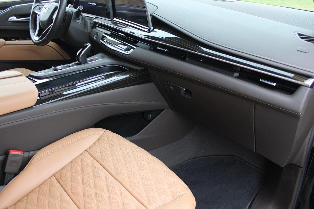 used 2024 Cadillac Escalade car, priced at $81,295