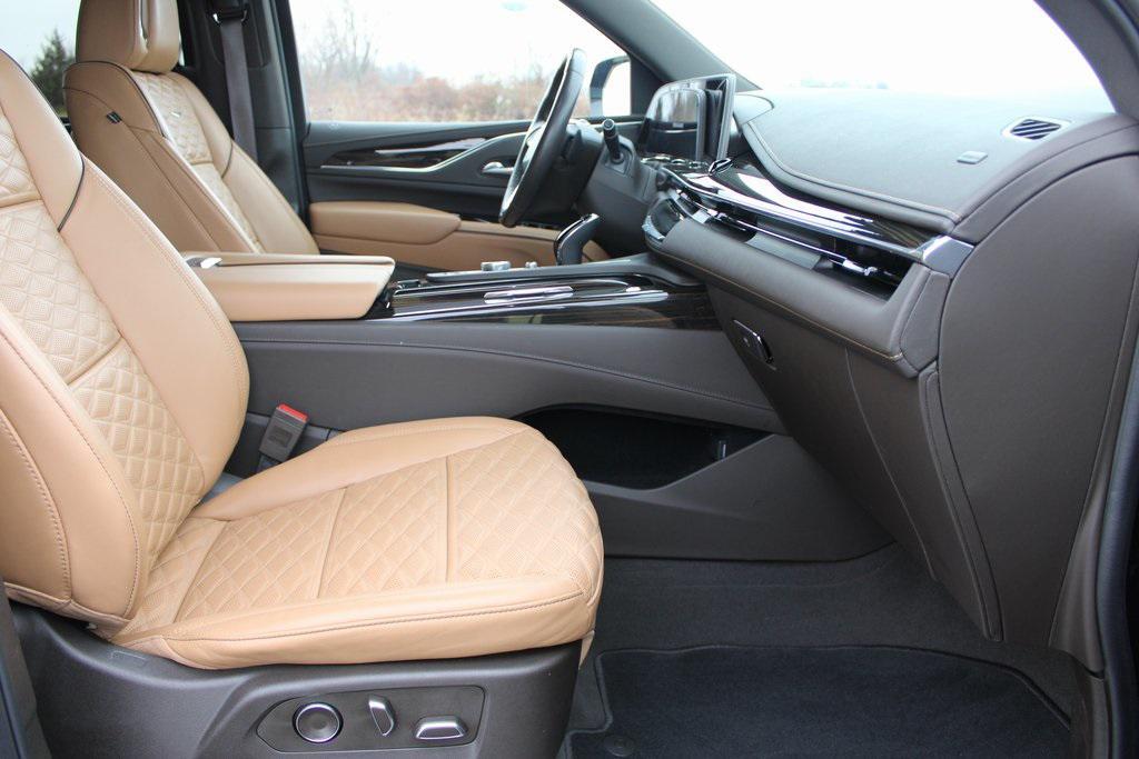 used 2024 Cadillac Escalade car, priced at $81,295