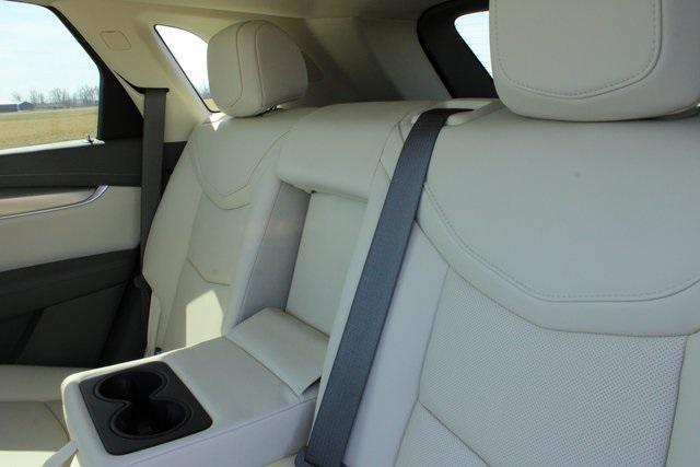 new 2025 Cadillac XT5 car, priced at $52,540