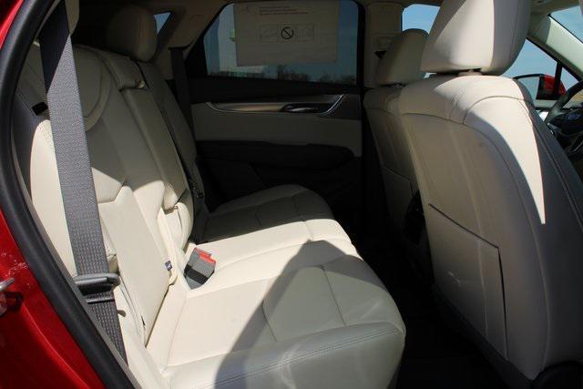 new 2025 Cadillac XT5 car, priced at $52,540