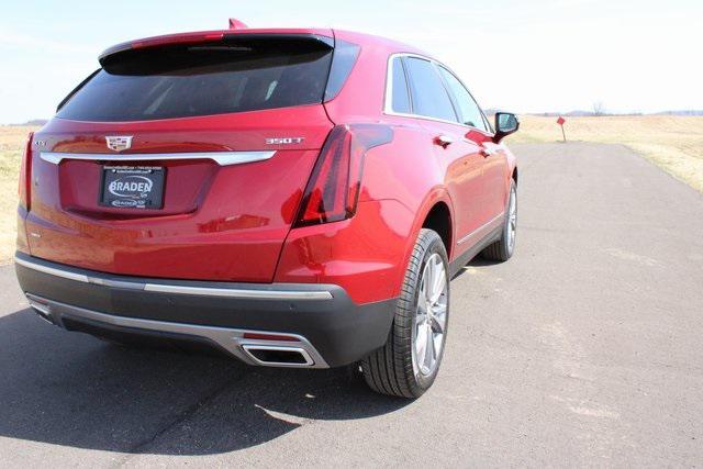 new 2025 Cadillac XT5 car, priced at $52,540