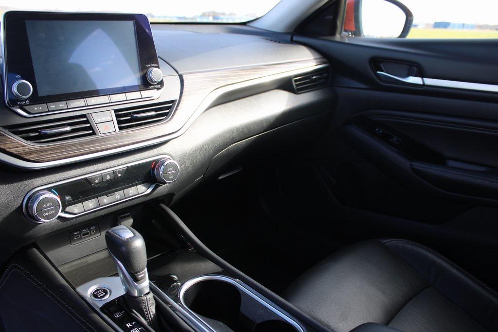 used 2022 Nissan Altima car, priced at $24,248
