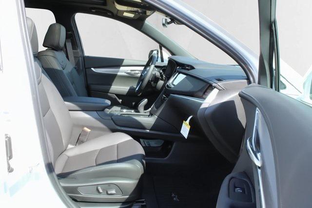 new 2025 Cadillac XT6 car, priced at $46,490