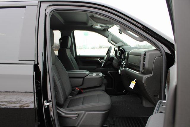 new 2025 GMC Sierra 1500 car, priced at $51,352