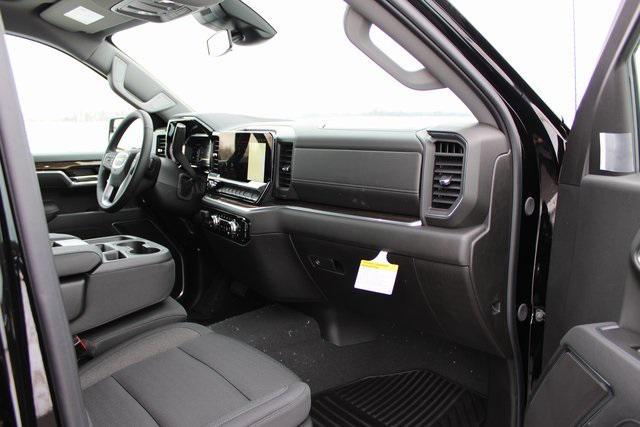 new 2025 GMC Sierra 1500 car, priced at $51,352