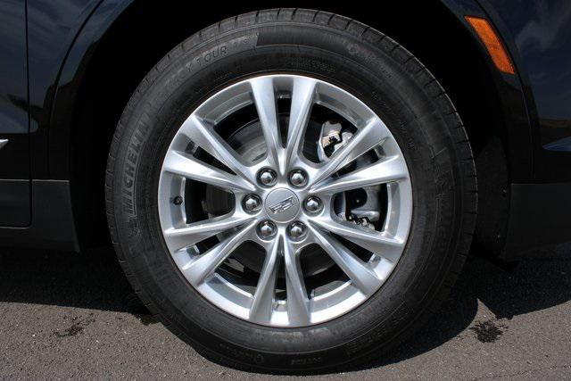 new 2025 Cadillac XT5 car, priced at $45,640