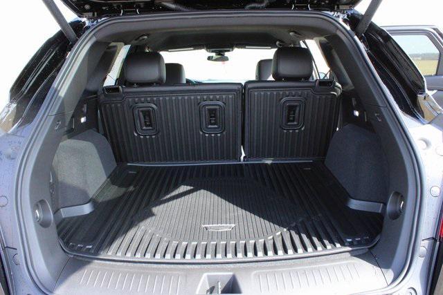 new 2025 Cadillac XT5 car, priced at $45,640
