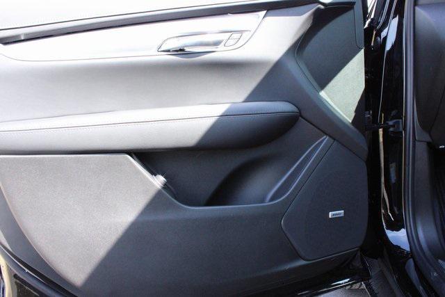 new 2025 Cadillac XT5 car, priced at $45,640