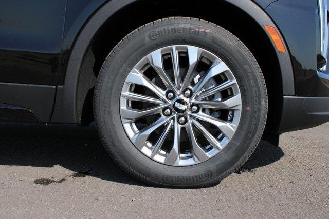 new 2025 Cadillac XT4 car, priced at $43,450