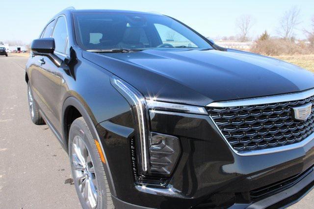 new 2025 Cadillac XT4 car, priced at $43,450