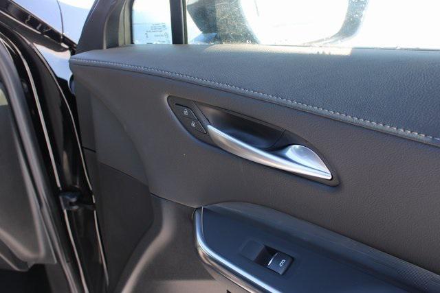 new 2025 Cadillac XT4 car, priced at $43,450