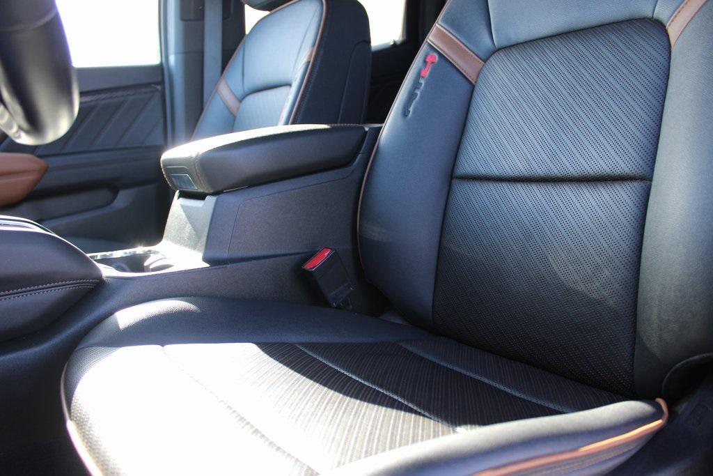 used 2023 GMC Canyon car, priced at $38,690