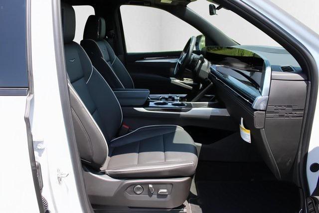 new 2025 Cadillac Escalade ESV car, priced at $117,815