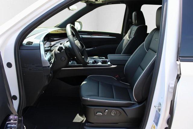 new 2025 Cadillac Escalade ESV car, priced at $117,815