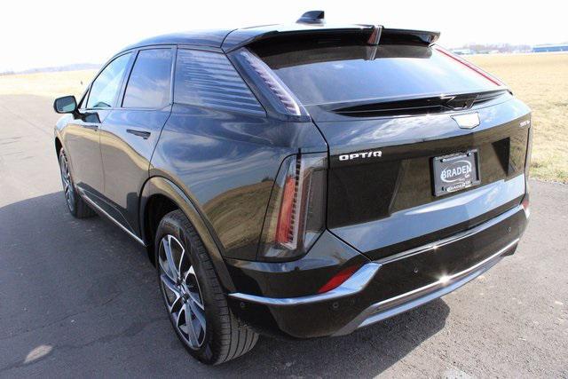 new 2025 Cadillac OPTIQ car, priced at $52,365