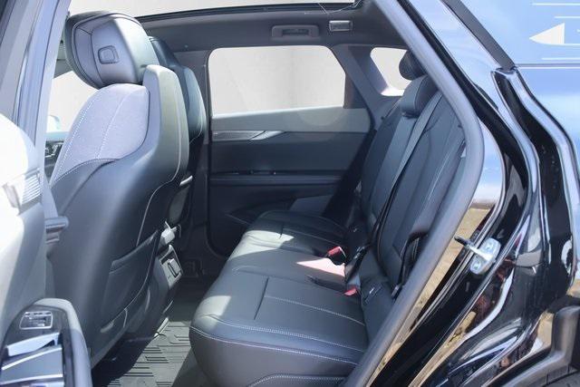 new 2025 Cadillac OPTIQ car, priced at $51,965