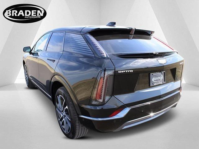 new 2025 Cadillac OPTIQ car, priced at $51,965