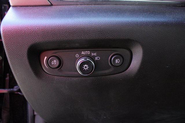 used 2021 Chevrolet Traverse car, priced at $19,989