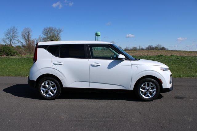 used 2022 Kia Soul car, priced at $14,407