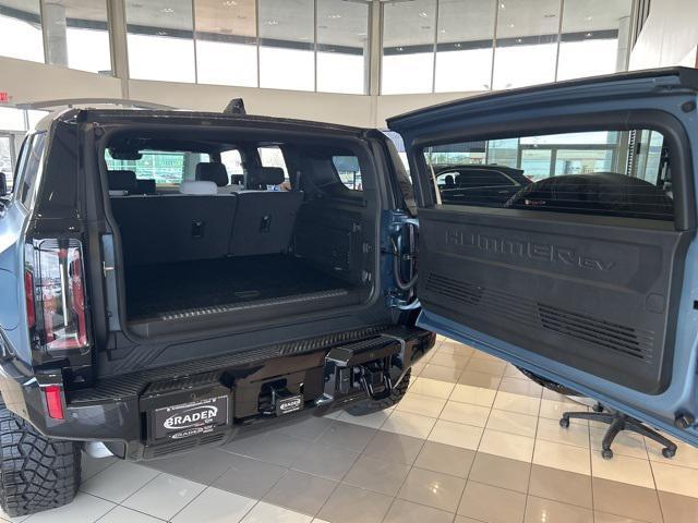 new 2024 GMC HUMMER EV SUV car, priced at $122,295
