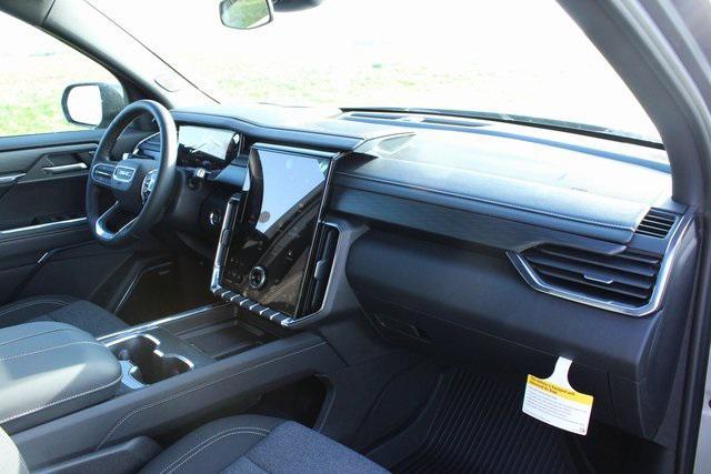 new 2025 GMC Acadia car, priced at $42,857