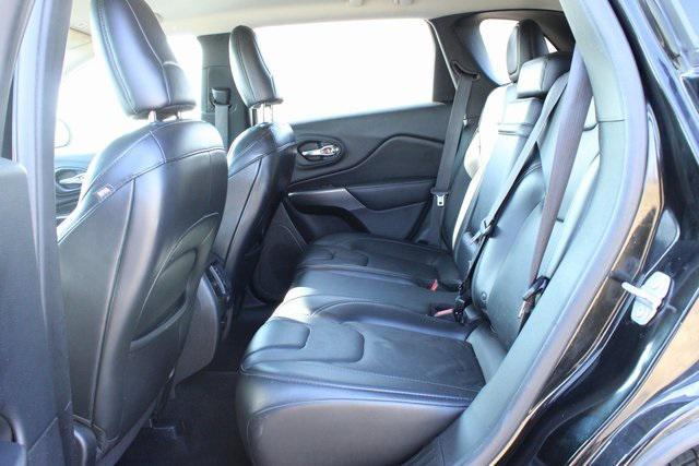used 2019 Jeep Cherokee car, priced at $16,655