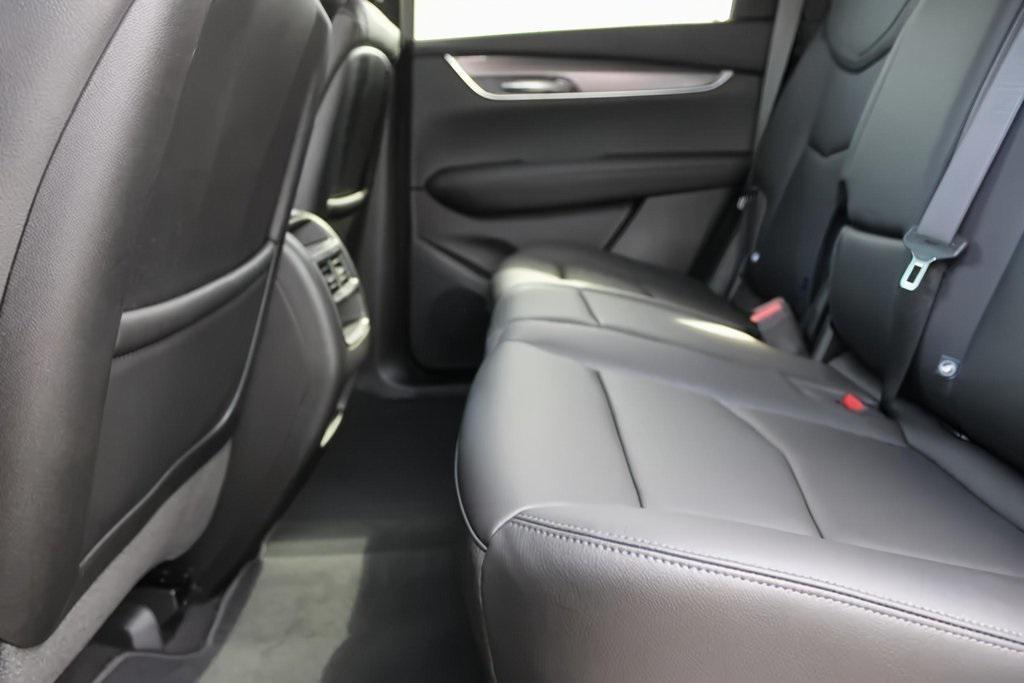 new 2025 Cadillac XT5 car, priced at $47,407