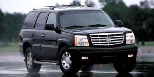 used 2002 Cadillac Escalade car, priced at $9,995