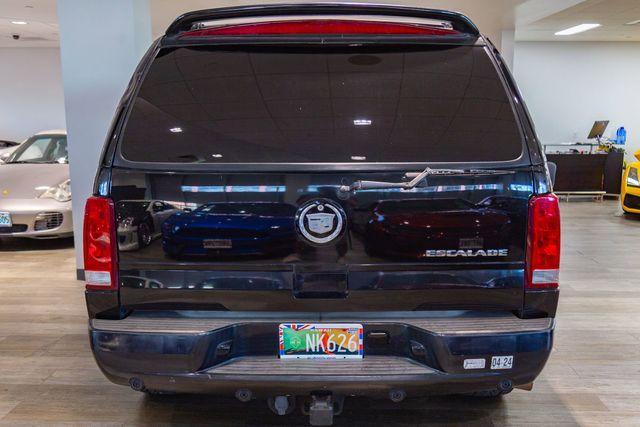 used 2002 Cadillac Escalade car, priced at $9,995