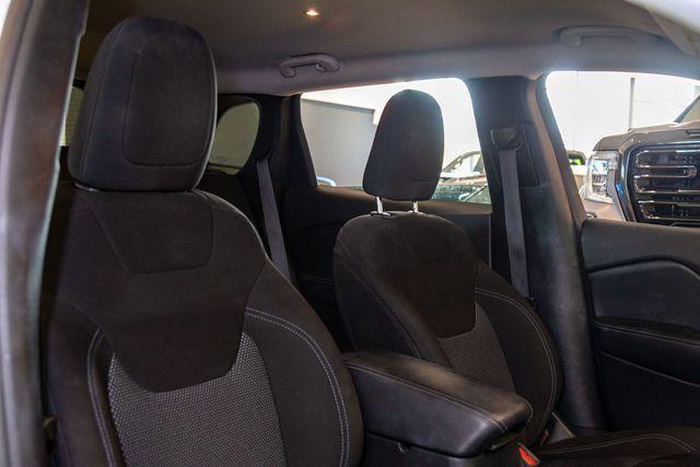 used 2020 Jeep Cherokee car, priced at $19,995