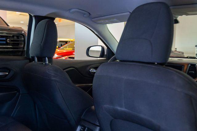 used 2020 Jeep Cherokee car, priced at $19,995