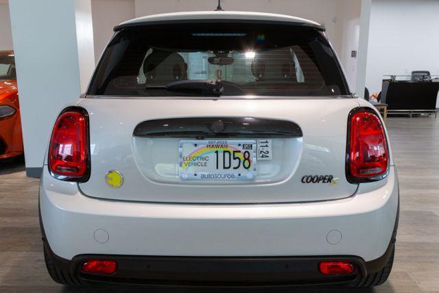 used 2023 MINI SE Hardtop car, priced at $29,995