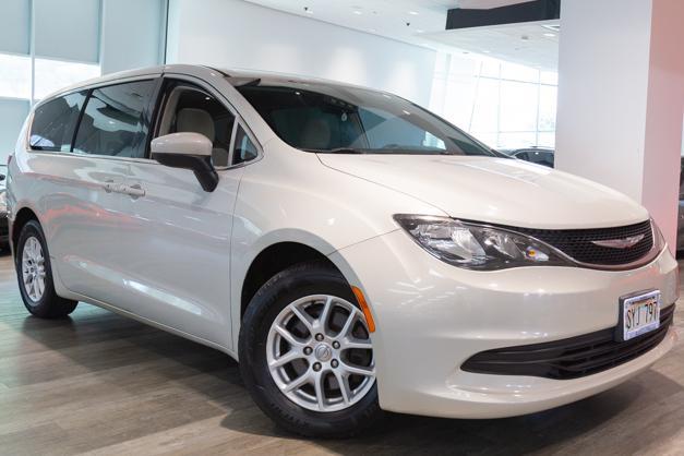 used 2017 Chrysler Pacifica car, priced at $19,995