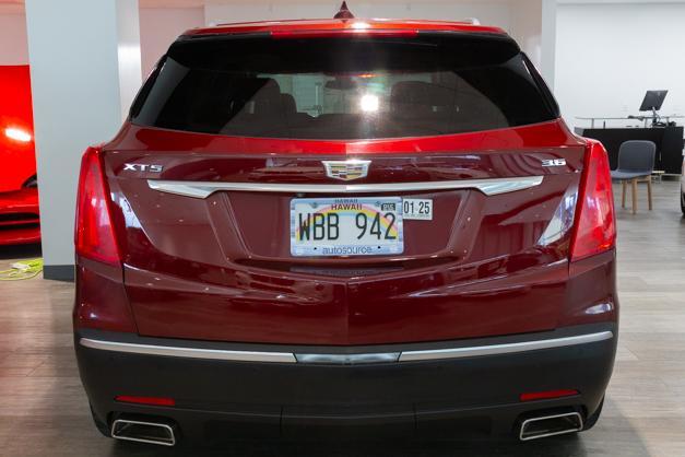 used 2017 Cadillac XT5 car, priced at $19,995