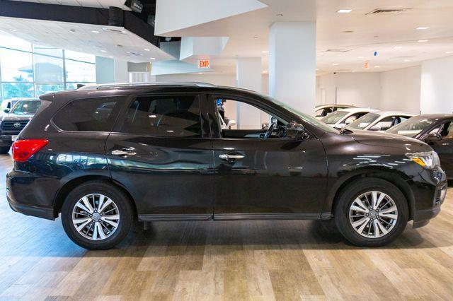 used 2020 Nissan Pathfinder car, priced at $24,995