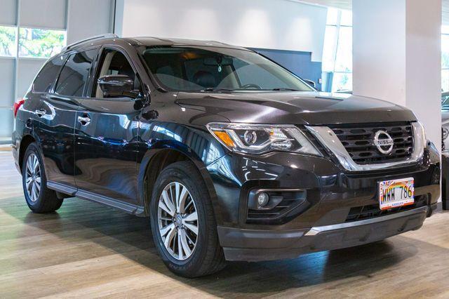 used 2020 Nissan Pathfinder car, priced at $24,995