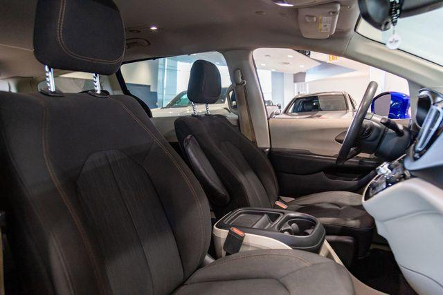 used 2018 Chrysler Pacifica car